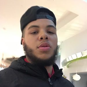 Meet your Posher, Lee